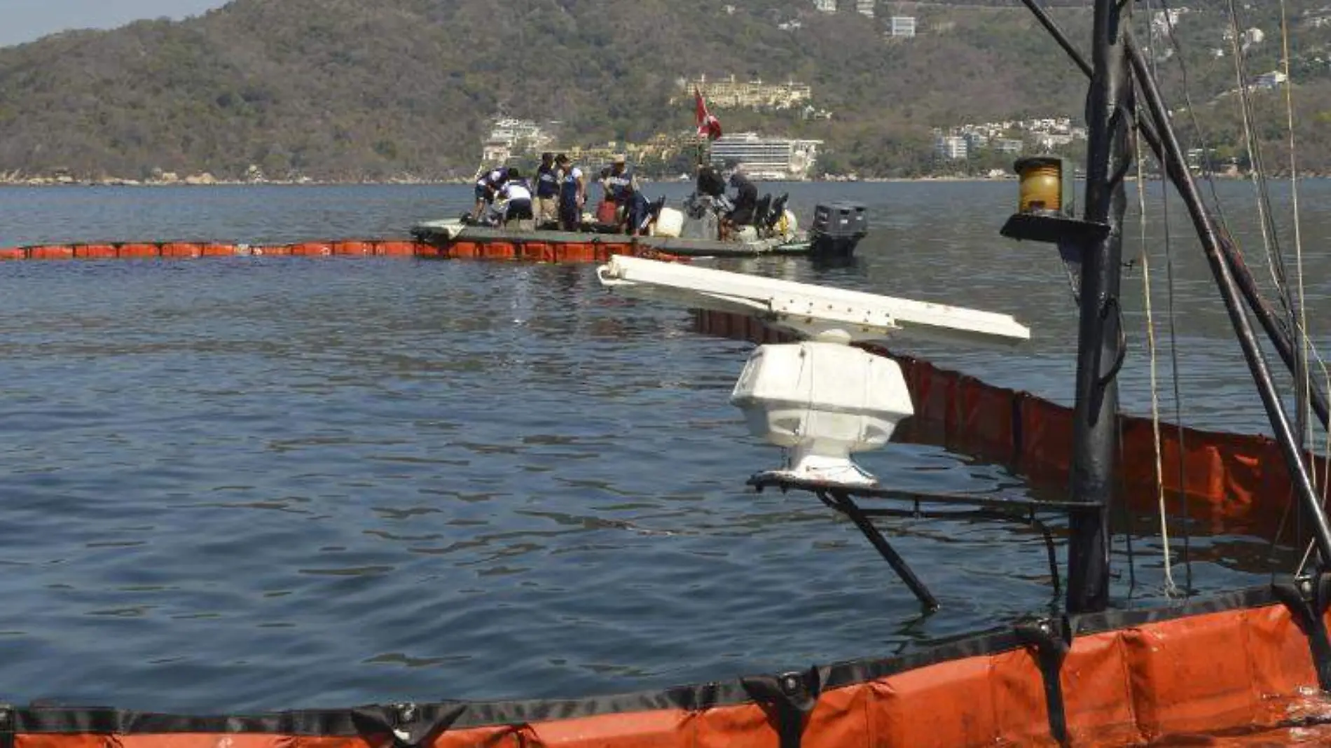 Puerto Marqués barco hundido